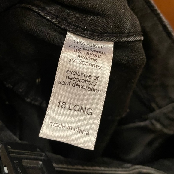 Maurice’s faded black jeggings (18LONG) - Picture 3 of 4